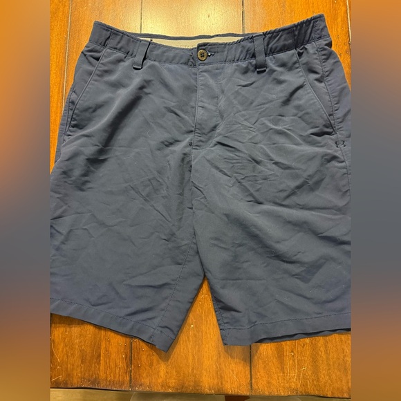 Under Armour Dark Blue Flat Front Shorts - Picture 1 of 3
